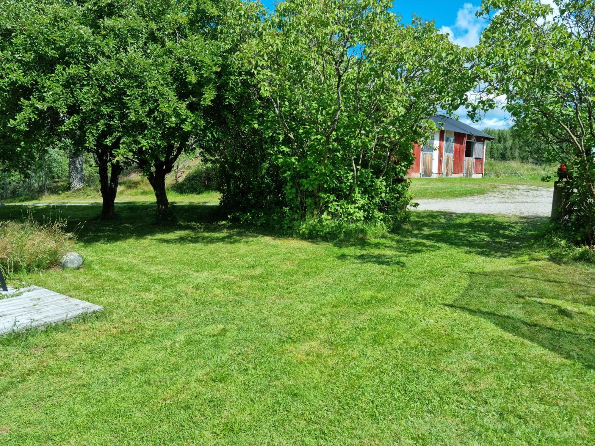 Charmigt Hus Pa Landet Naera Till Bad Strömstad Buitenkant foto