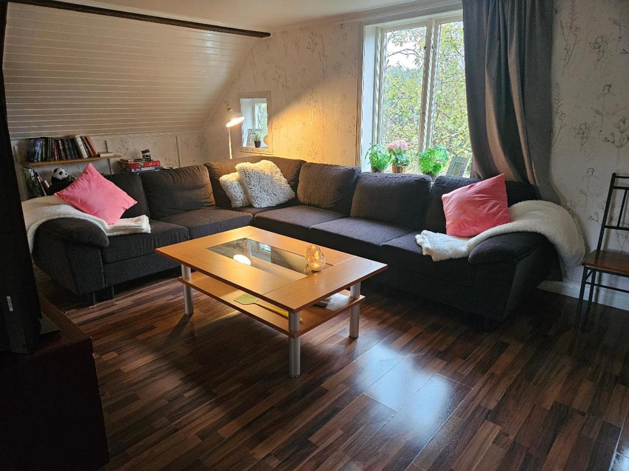 Charmigt Hus Pa Landet Naera Till Bad Strömstad Buitenkant foto